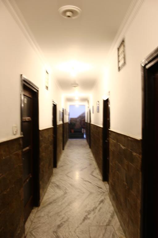 Hotel Katra Residency Esterno foto